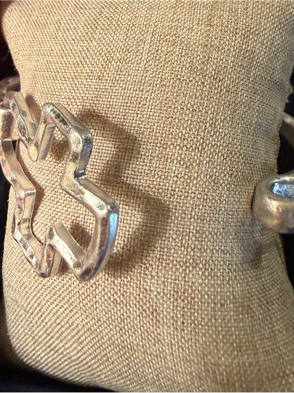 Chunky Silver Cross-Link Bracelet - Picture 3 of 5
